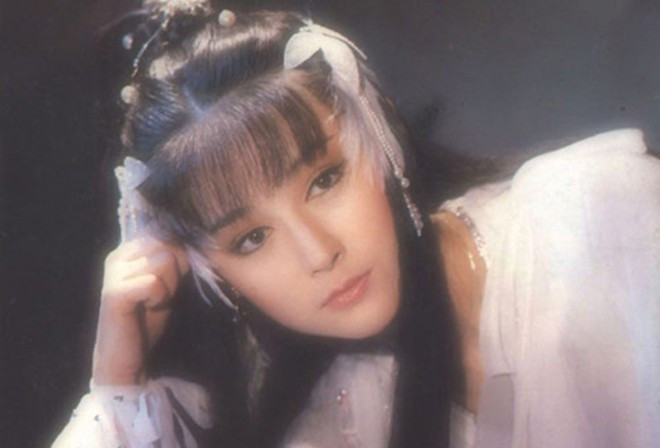 Ngỡ ngàng vẻ trẻ đẹp ở tuổi 71 của Tiểu Long Nữ phim 'Thần điêu đại hiệp 1984' ảnh 7