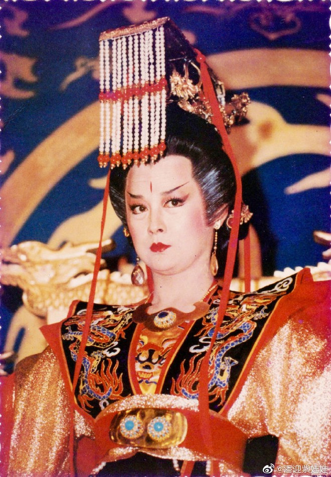 Ngỡ ngàng vẻ trẻ đẹp ở tuổi 71 của Tiểu Long Nữ phim 'Thần điêu đại hiệp 1984' ảnh 9