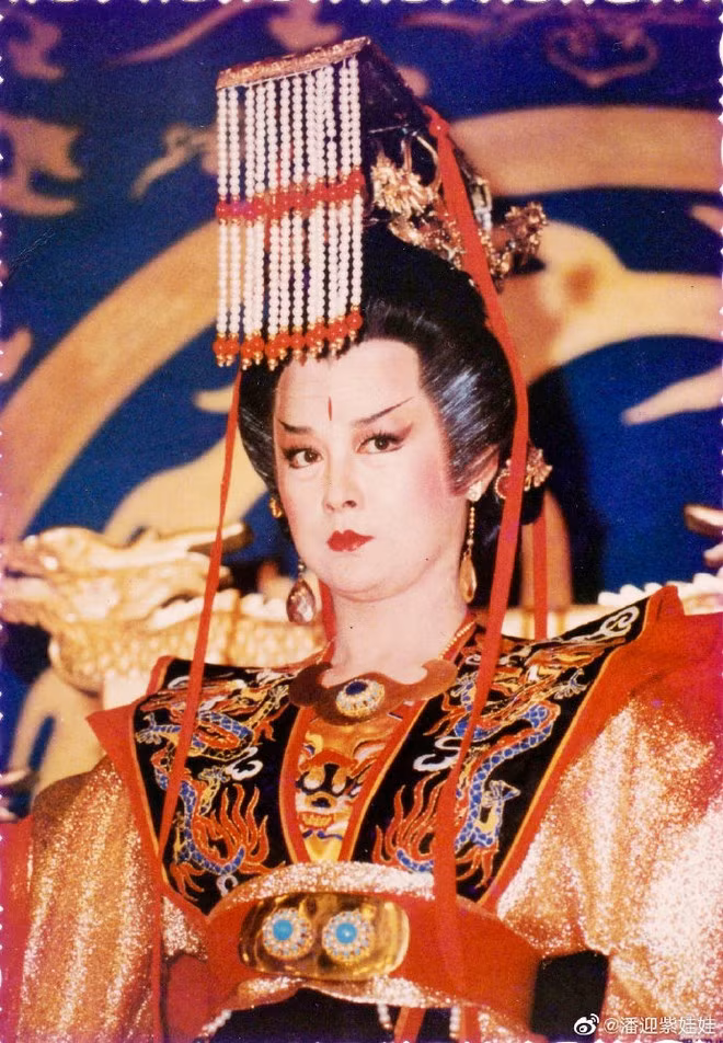 Ngỡ ngàng vẻ trẻ đẹp ở tuổi 71 của Tiểu Long Nữ phim 'Thần điêu đại hiệp 1984' ảnh 9