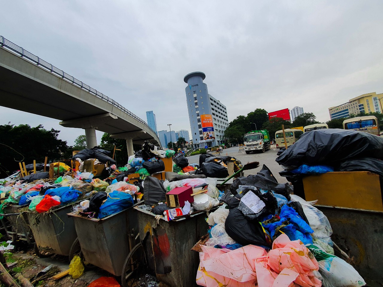 Người dân quanh bãi rác Nam Sơn mong sớm được đền bù để di dời ảnh 12