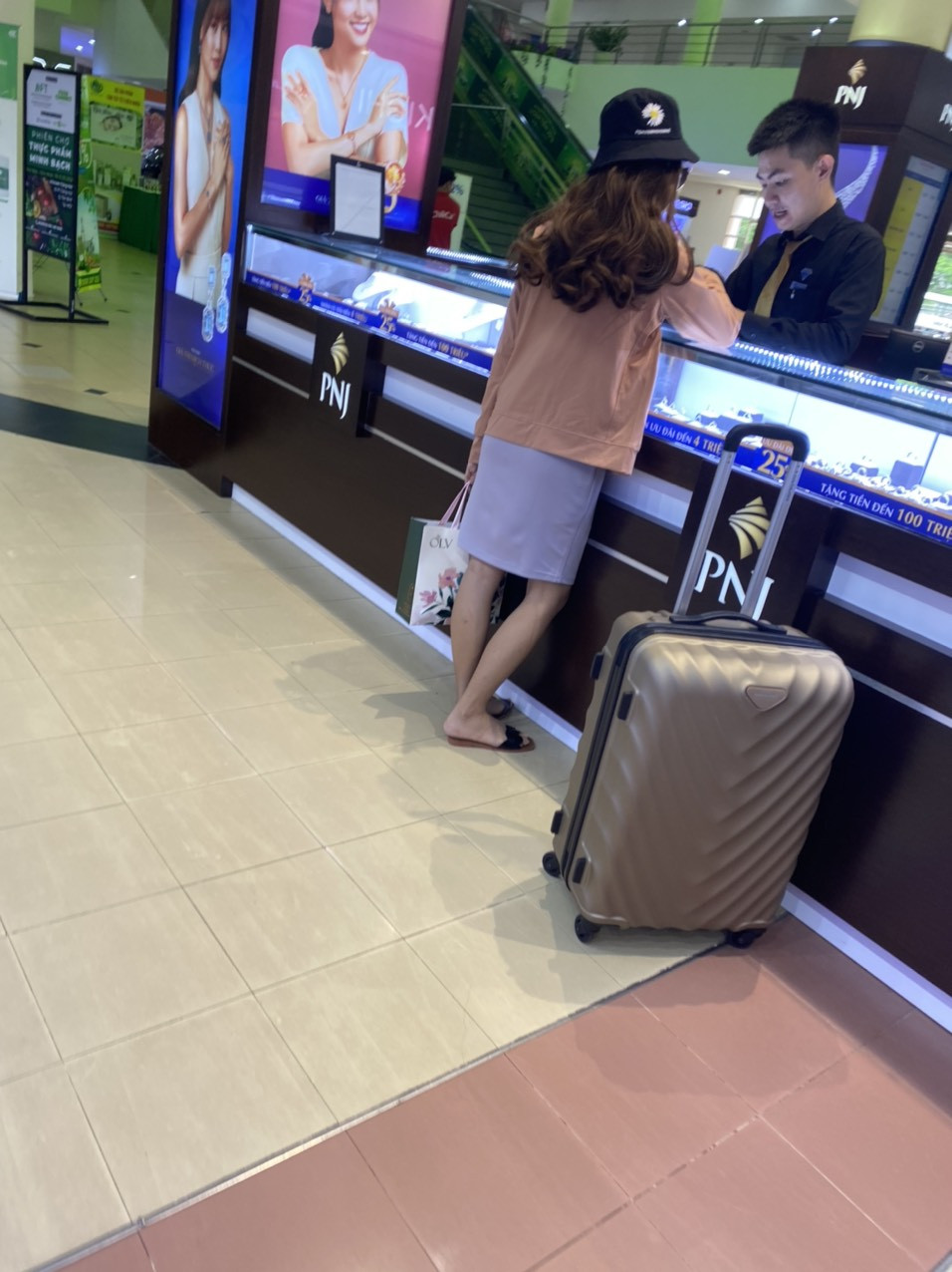 Hành trình trốn chạy của nữ nghi phạm cướp ngân hàng, lấy hơn 2 tỷ đồng ảnh 2