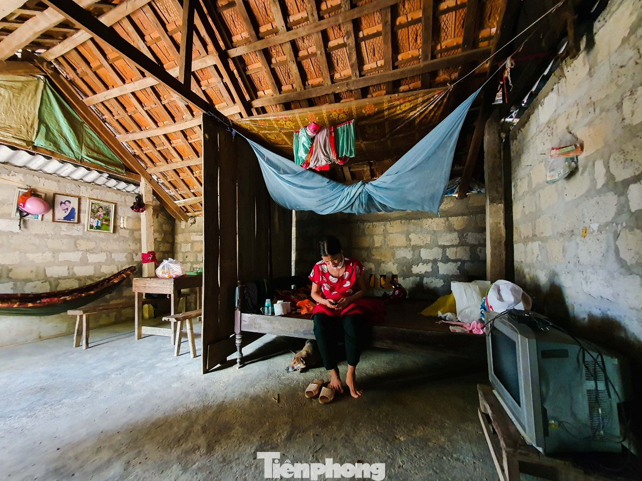 Nổi trôi những phận đời sau bão lũ ảnh 4