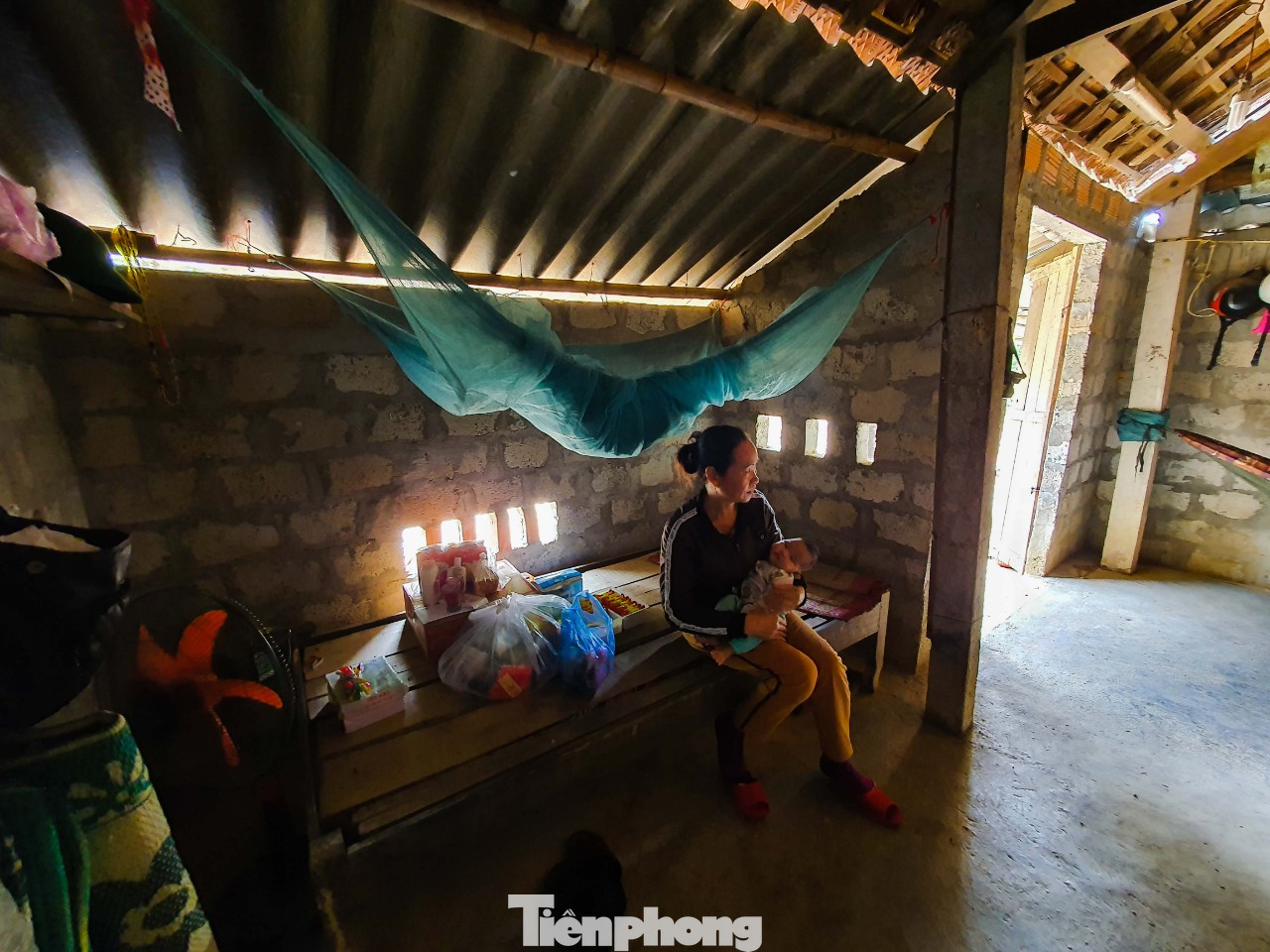 Nổi trôi những phận đời sau bão lũ ảnh 5