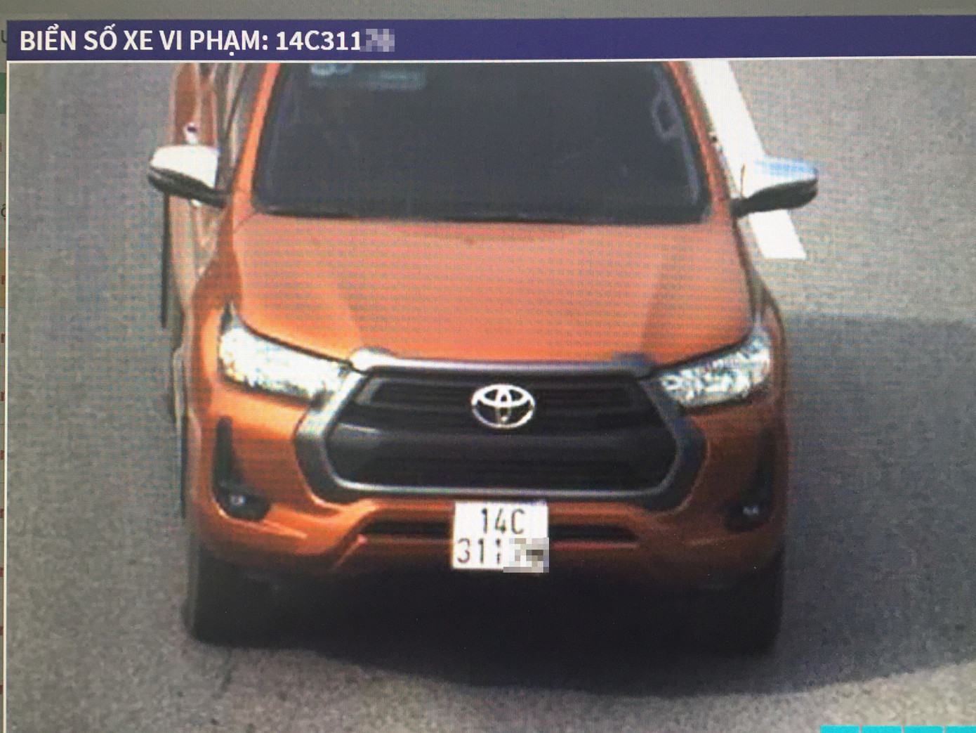 Hàng loạt tài xế dán băng dính, sửa biển số đi trên cao tốc ảnh 5