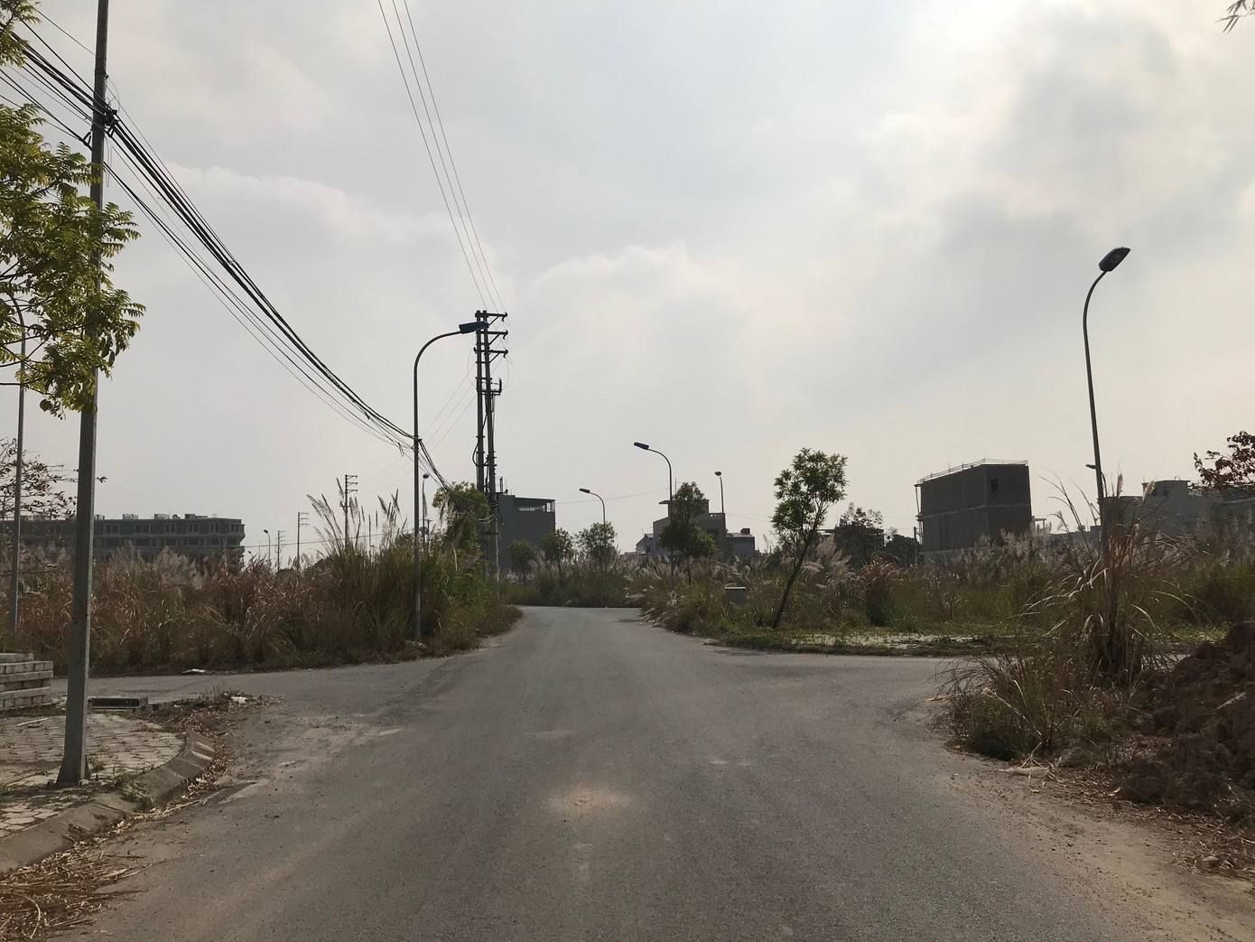 Tràn lan đô thị hoang: Khi đất đai là 'bầu sữa ngọt' ảnh 3