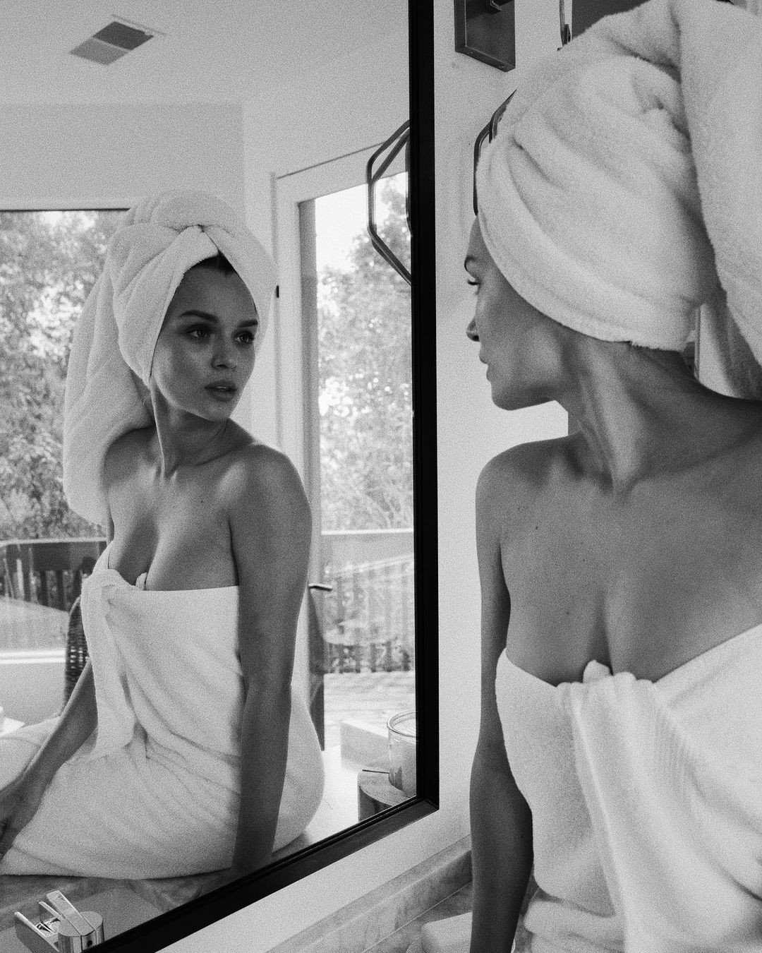 Dáng nuột nà đầy sức sống của người mẫu nội y Đan Mạch ảnh 4