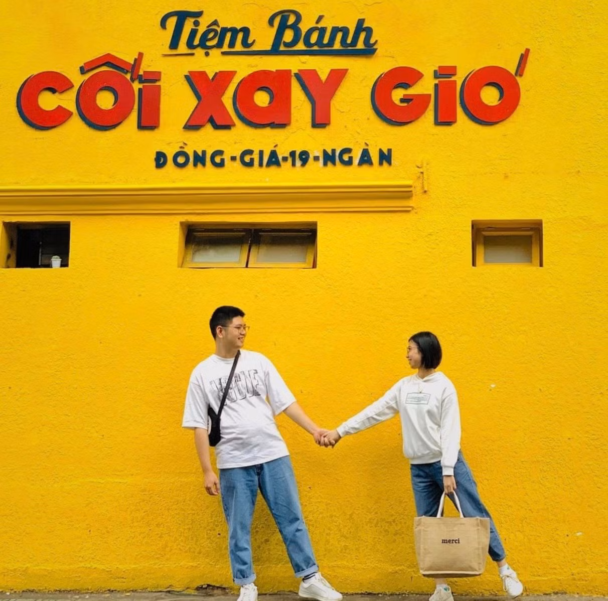 Bức tường vàng 'Tiệm bánh Cối Xay Gió' ở Đà Lạt sắp biến mất làm dân mạng tiếc nuối ảnh 2