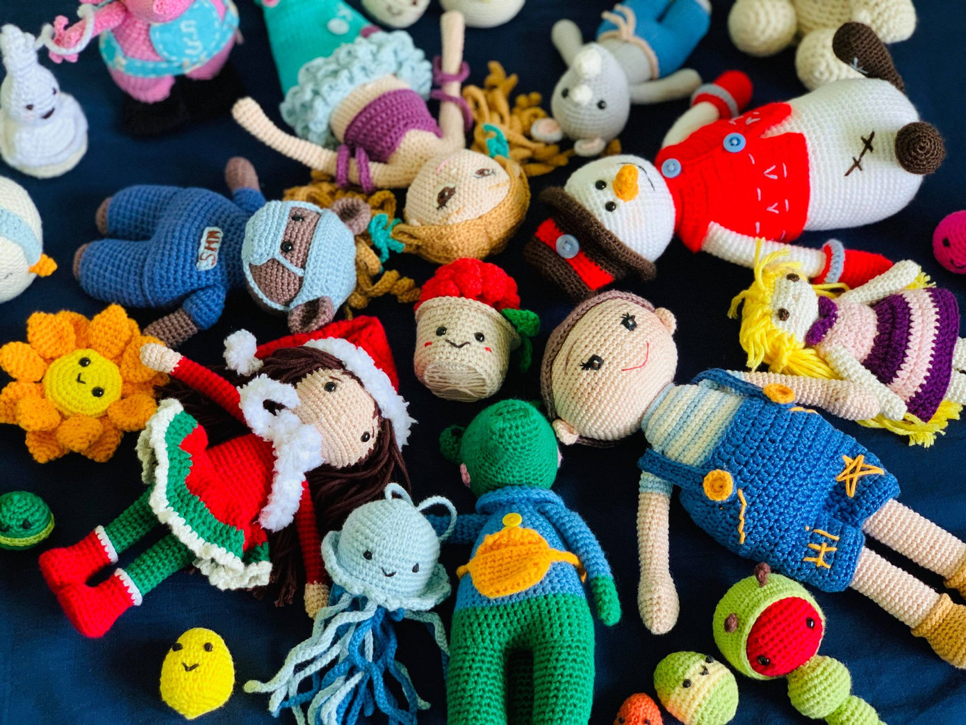 Mẹ Việt ở Anh làm 'thế giới đồ chơi handmade' sinh động cho con ảnh 2