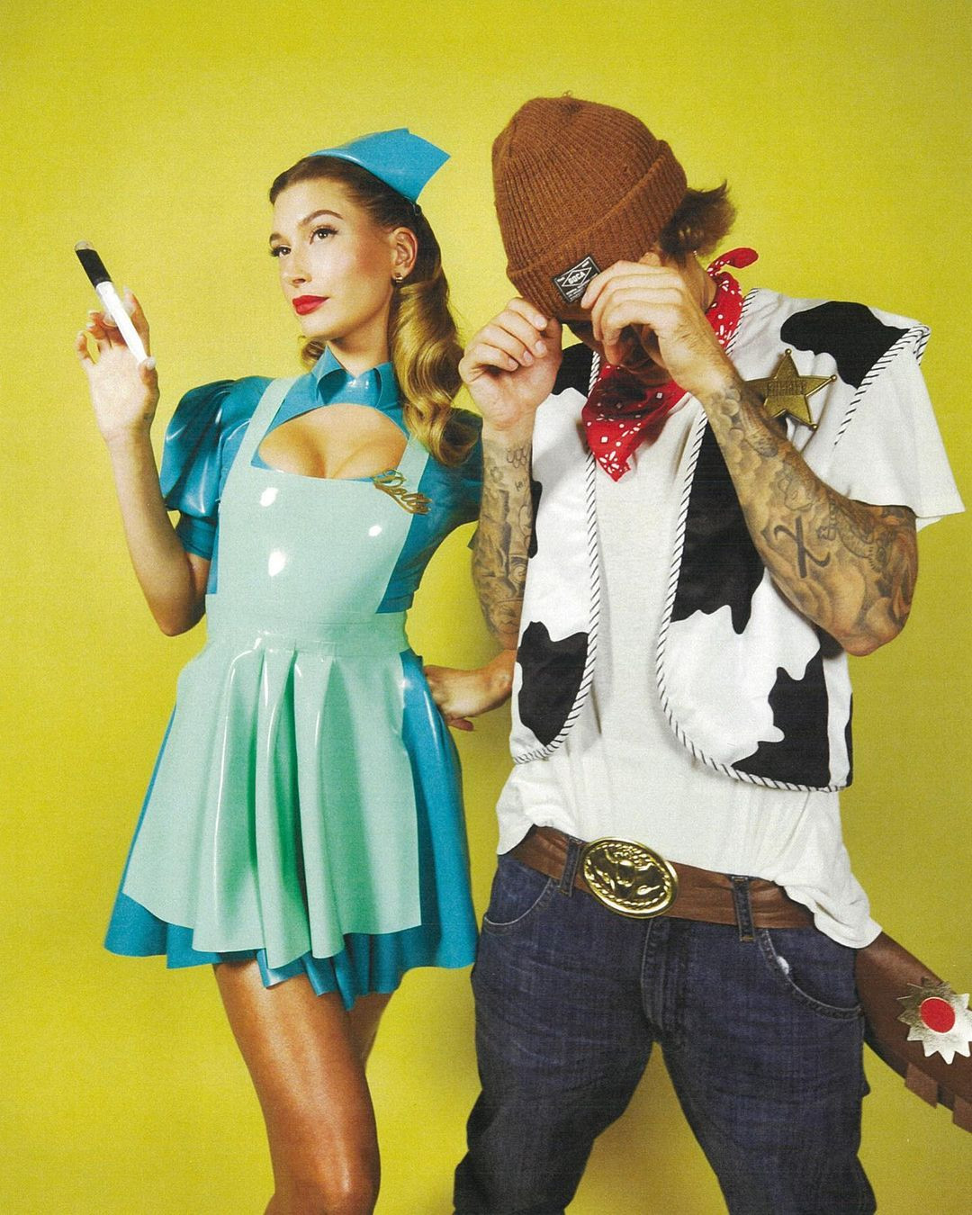 Paris Hilton đẹp hút hồn trong trang phục Halloween như áo tắm ảnh 14