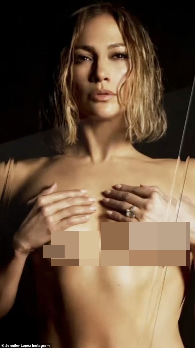 Hình thể rực lửa tuổi ngũ tuần của Jennifer Lopez ảnh 1