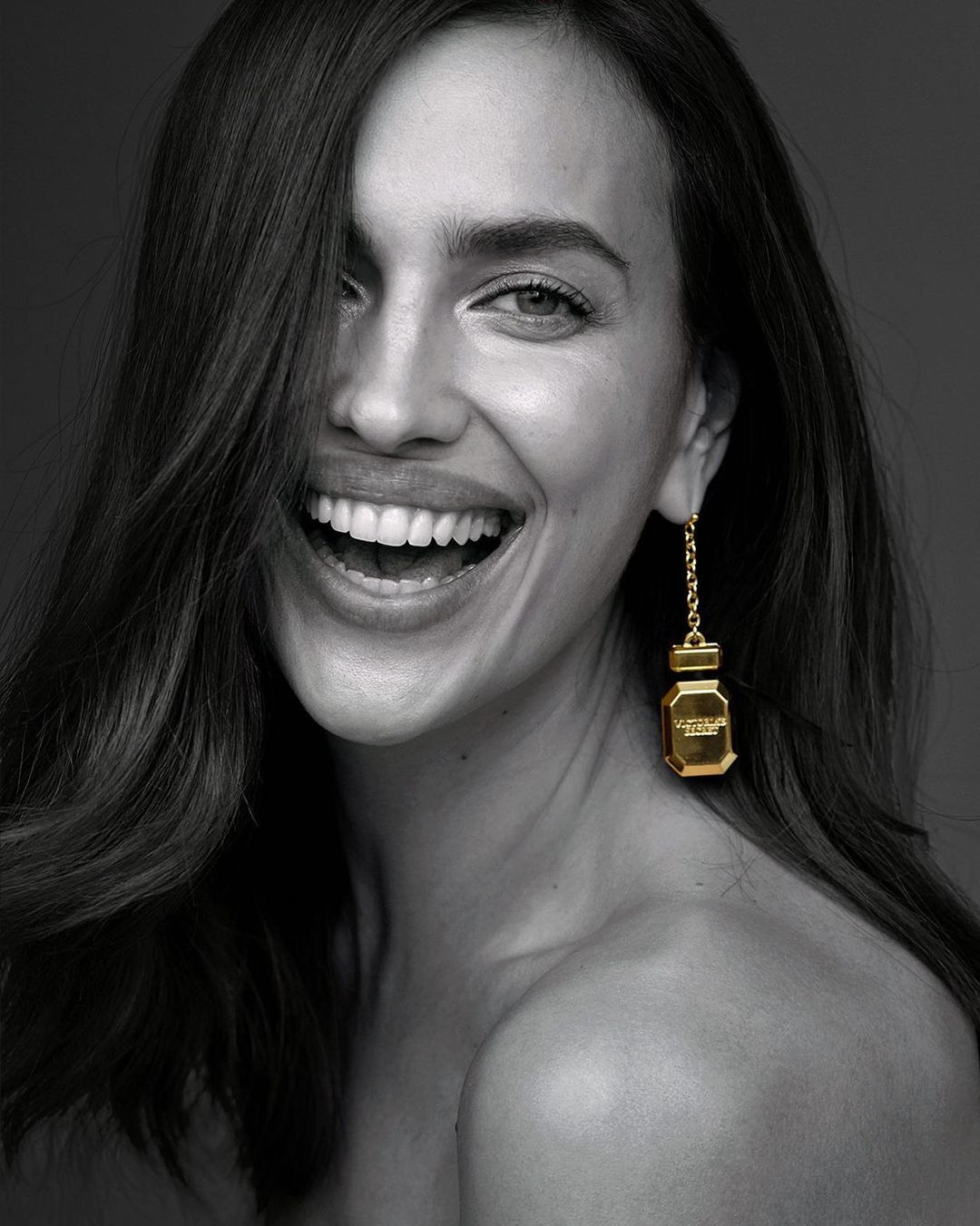 Siêu mẫu xứ bạch dương Irina Shayk gợi cảm như thần Vệ nữ ảnh 7