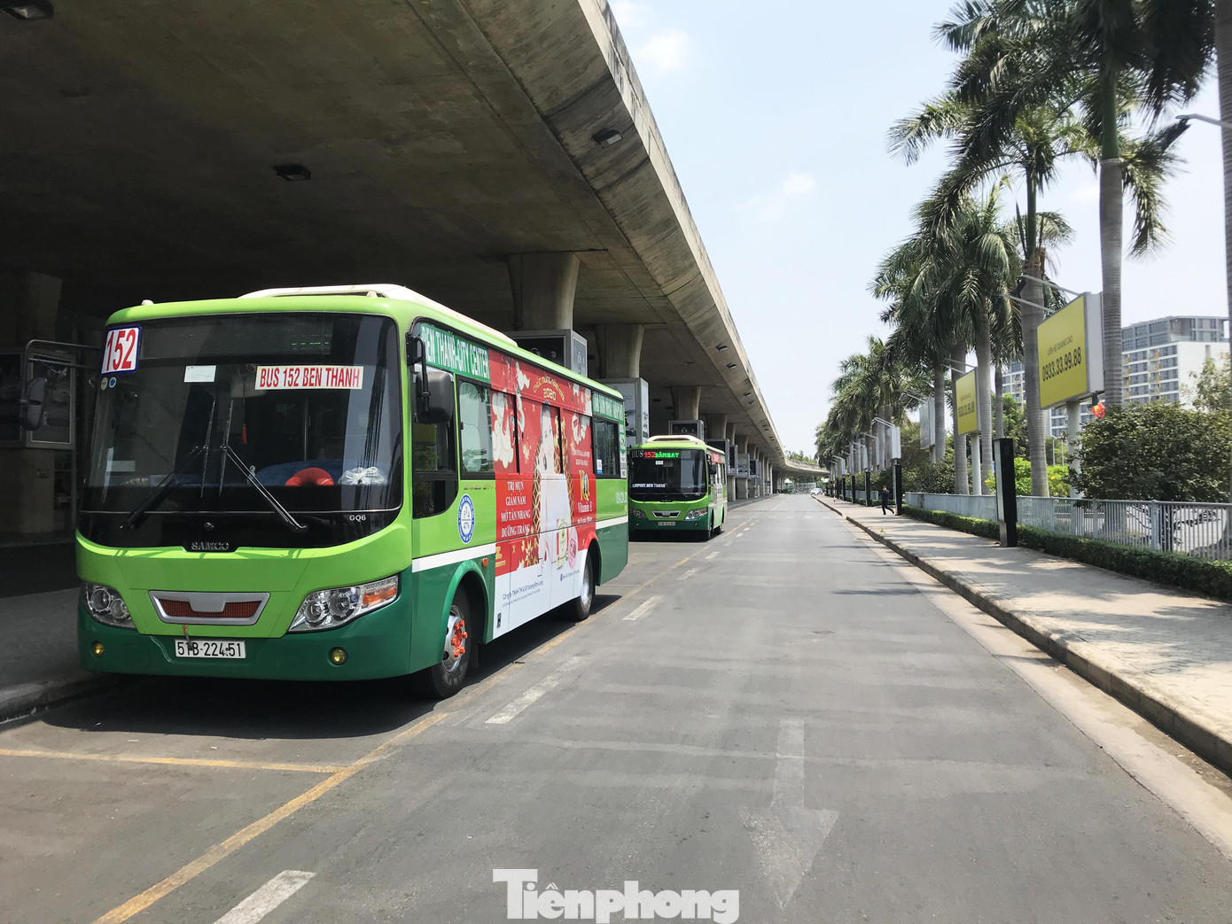 Cận cảnh sân bay Tân Sơn Nhất trước giờ ngừng nhập cảnh người từ nước ngoài về ảnh 8