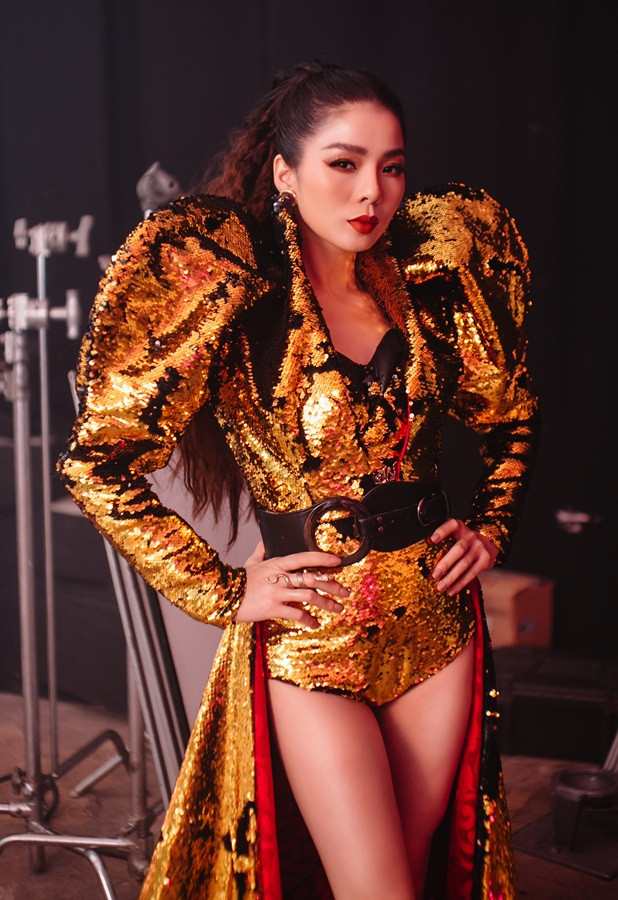 Lệ Quyên khi buồn không dám nghe mình hát ảnh 7