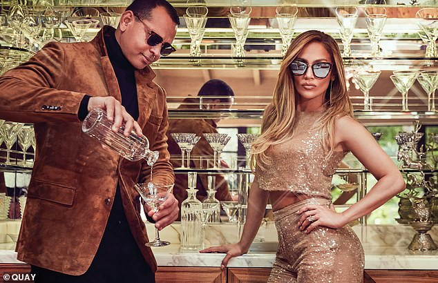 Jennifer Lopez trẻ trung gợi cảm bên hôn phu kém 6 tuổi ảnh 5