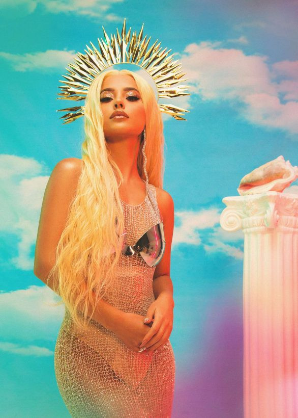 Đường cong nóng bỏng hút mắt của nữ ca sĩ Becky G ảnh 3