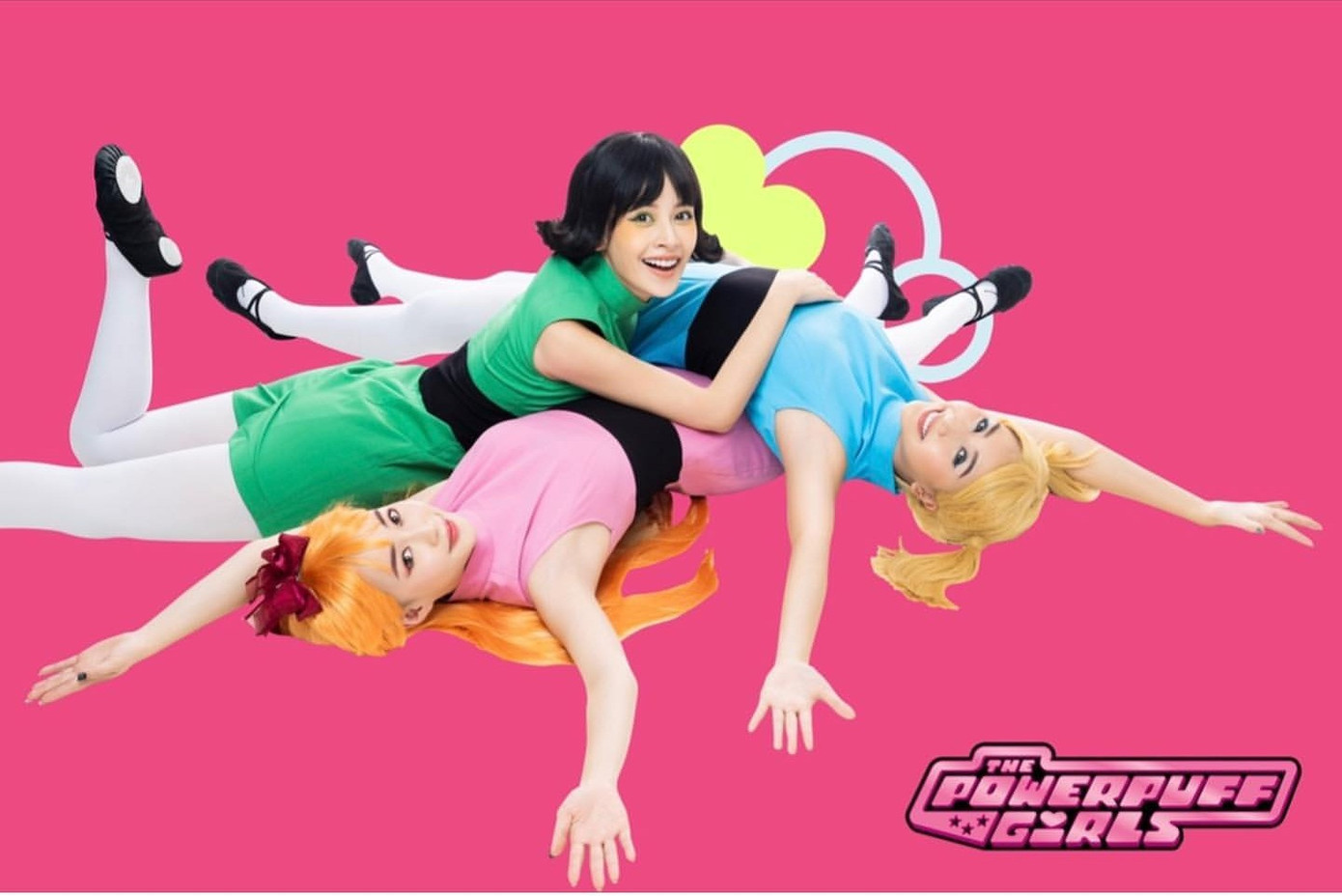 Chi Pu, Quỳnh Anh Shyn hoá trang nữ siêu nhân hoạt hình ảnh 3