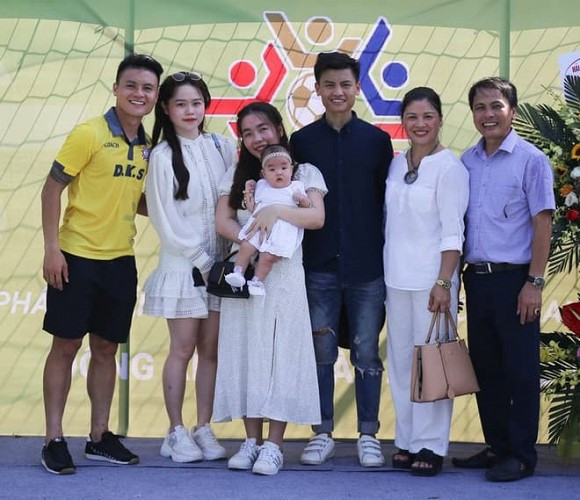 Bất ngờ về mối quan hệ giữa Huỳnh Anh và gia đình Quang Hải ảnh 1