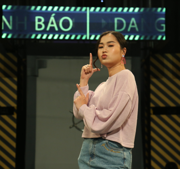 Hữu Tín bức xúc, chê Lâm Vỹ Dạ nói chuyện kém duyên ảnh 1