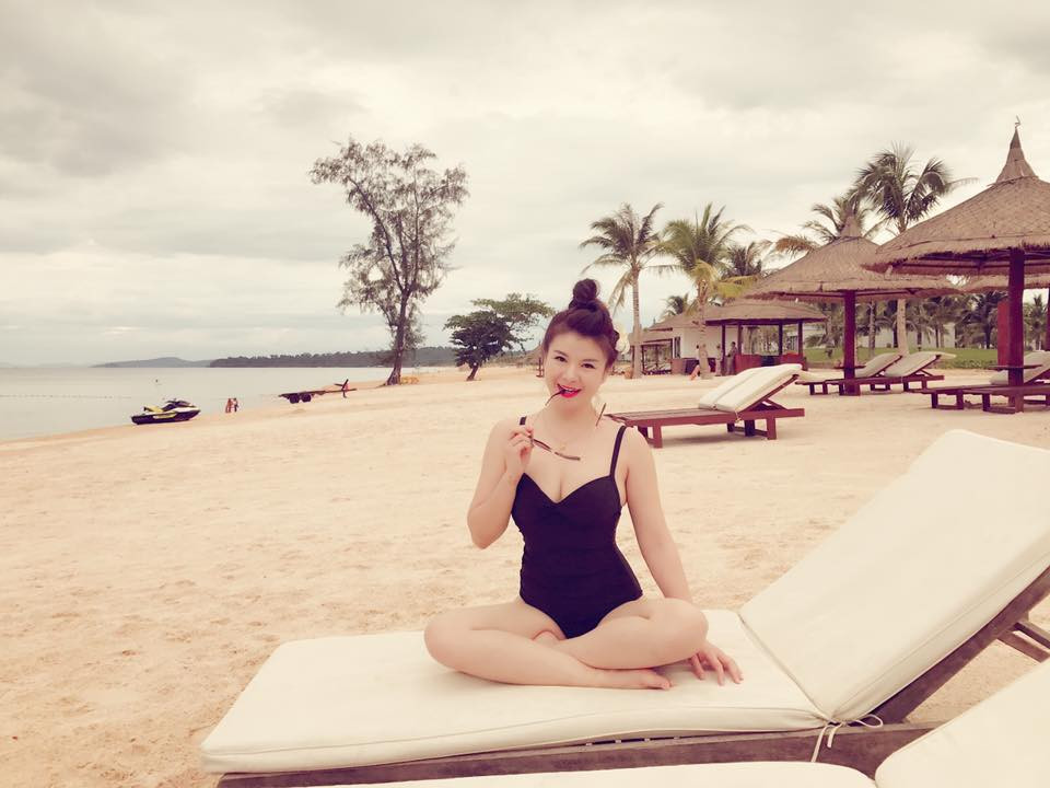 Loạt ảnh nóng bỏng của nữ diễn viên bị ghét nhất phim 'Đừng bắt em phải quên' ảnh 5