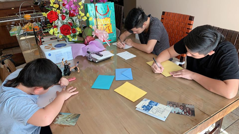 Vợ cũ bí mật tổ chức sinh nhật tuổi 47 cho Bằng Kiều ảnh 1