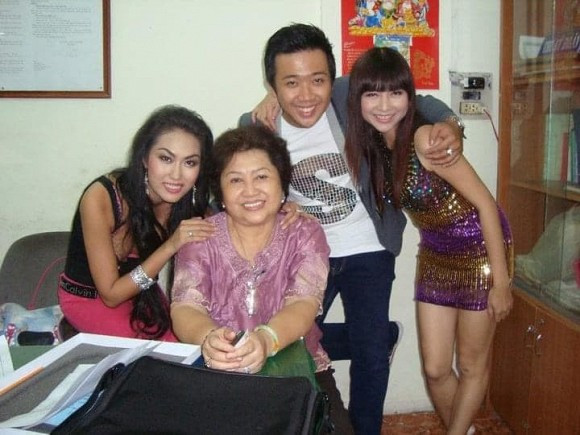 Phi Thanh Vân tung ảnh hiếm cách đây 10 năm, bất ngờ nhất là Trấn Thành và Hoài Linh ảnh 9