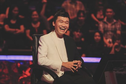 Trước Xuân Nghị, Tự Long từng thi 'Ai là triệu phú' và nhận trúng câu hỏi về vợ Xuân Bắc ảnh 1