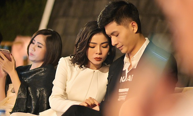 Tình tin đồn kém 12 tuổi lần đầu đăng ảnh tình tứ bên Lệ Quyên ảnh 1