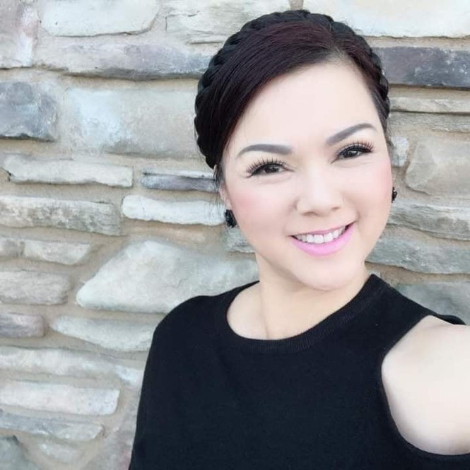 Showbiz 31/1: Lệ Quyên diện váy dây khoe body nóng bỏng, nhắn nhủ yêu thương đến tình trẻ ảnh 2