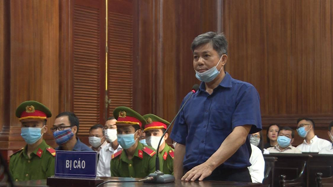 Cựu Phó Chủ tịch TPHCM Nguyễn Thành Tài khóc nghẹn, nói lời xin lỗi mẹ tại tòa ảnh 3