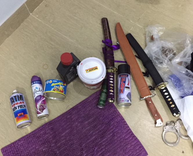 Truy tố vụ phở Hòa ở Sài Gòn bị ném sơn, mắm tôm vì... em rể chủ quán nợ nần ảnh 2