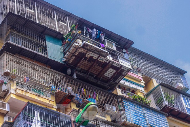 Nơm nớp lo sợ với 'chuồng cọp, lồng chim' giăng khắp Thủ đô ảnh 11