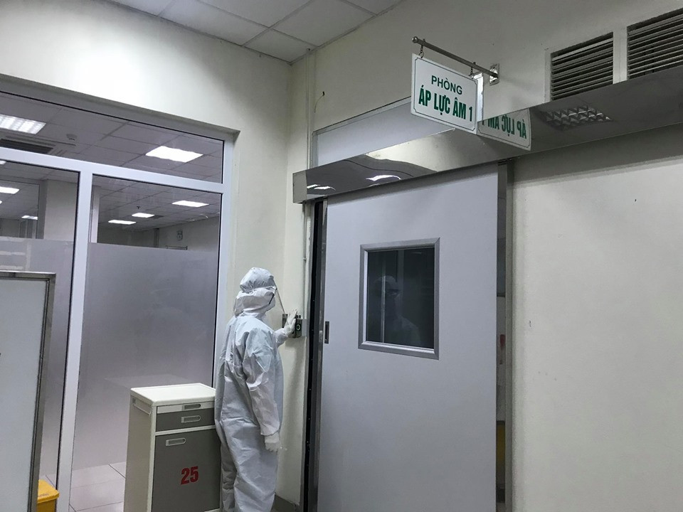 Ấm áp tình người giữa dịch COVID-19: Ngàn suất cơm miễn phí tặng người nghèo ảnh 4