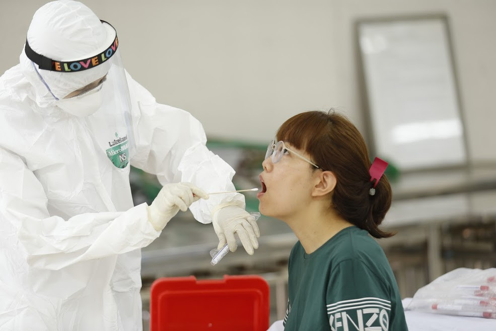 Hà Nội: Xét nghiệm PCR gặp khó do thiếu vật tư ảnh 5