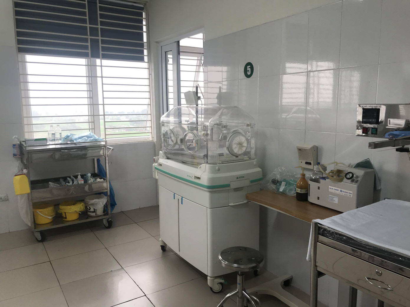 30 người từ tâm dịch Vũ Hán được về nhà sau 21 ngày cách ly ảnh 1