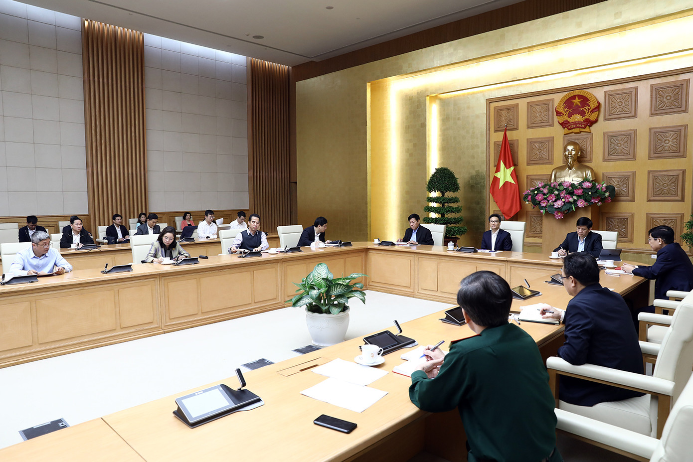 Việt Nam thay đổi chiến lược ngăn chặn dịch Covid -19 ảnh 1