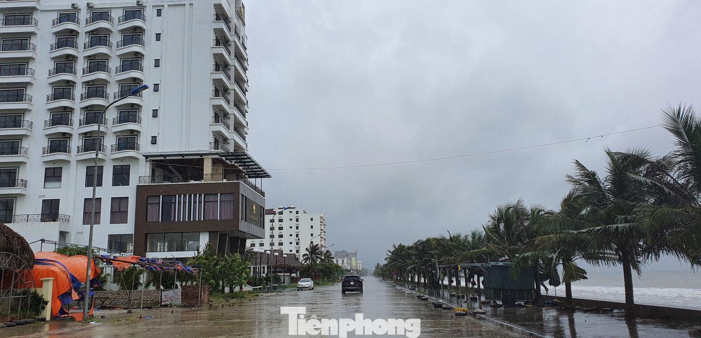 Thanh Hóa cấm biển, đóng cửa sân bay ứng phó với bão số 7 ảnh 4