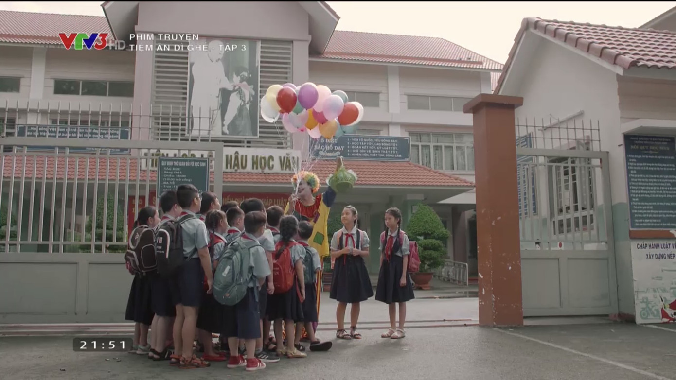 Tiệm ăn dì ghẻ tập 3: Phát hiện ra Minh mới ở tù ra, con gái sốc và hắt hủi bố ảnh 2