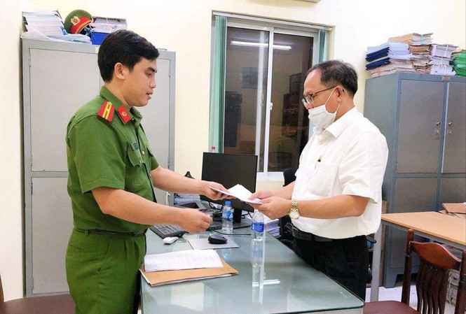 Cựu Phó Bí thư Thành uỷ TPHCM Tất Thành Cang gây thiệt hại 157 tỷ đồng ảnh 1