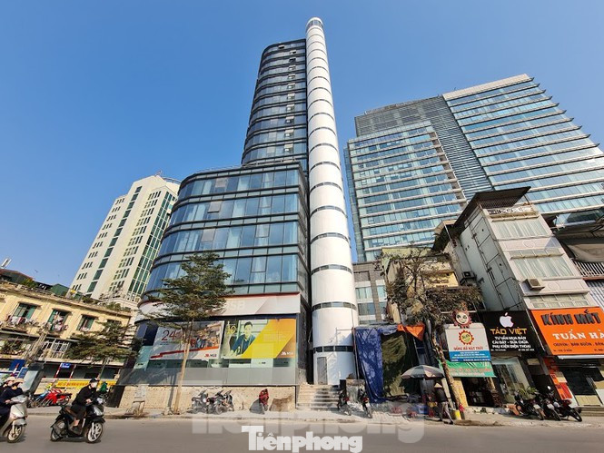 Hà Nội cưỡng chế cao ốc biến văn phòng thành căn hộ không phép ảnh 1