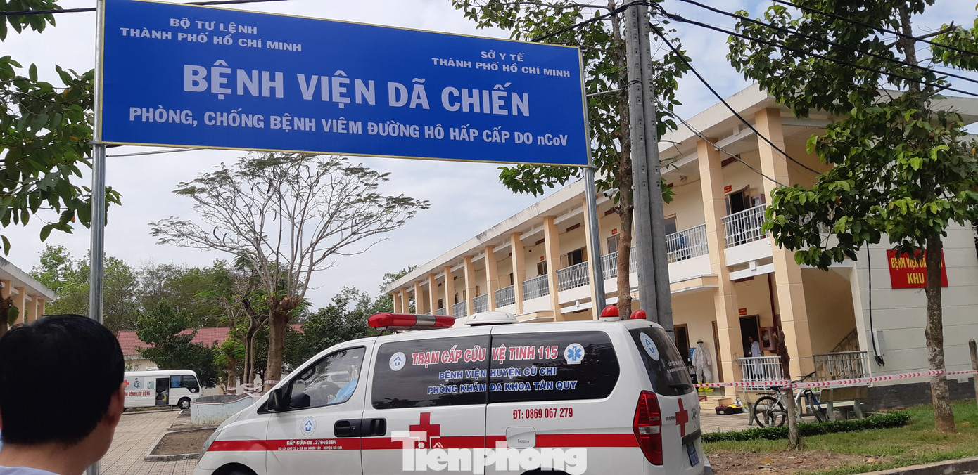 Bệnh viện Dã chiến TPHCM diễn tập cấp cứu người nhiễm nCov ảnh 1