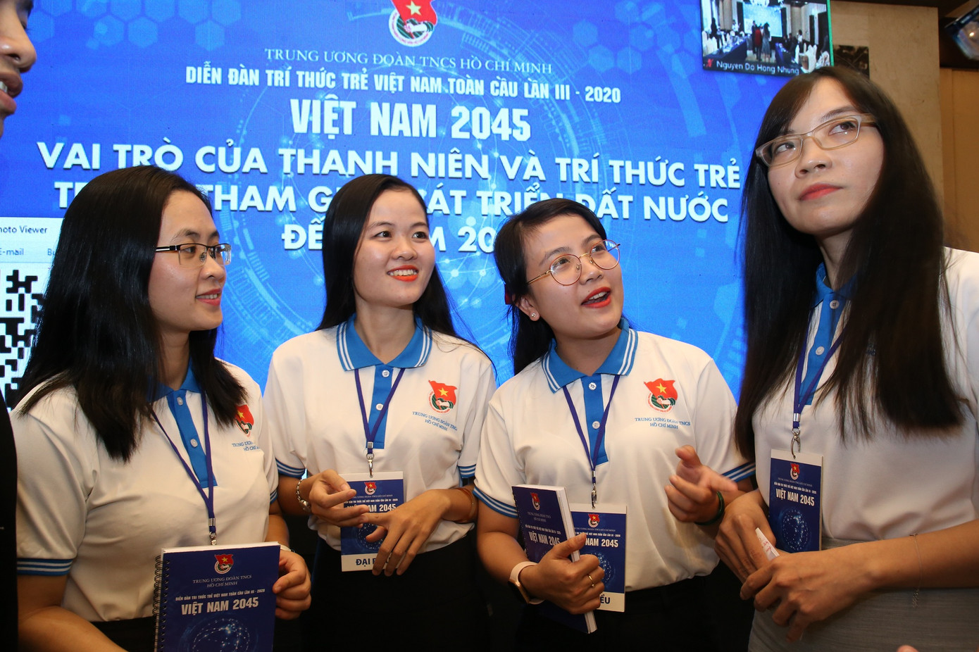 Ra mắt CLB xe bán tải vượt núi giúp dân ảnh 9 Ra mắt CLB xe bán tải vượt núi giúp dân ảnh 9