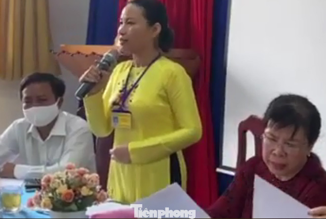 Phụ huynh ứa nước mắt chất vấn trường về suất ăn bán trú 'nghèo nàn' ảnh 1