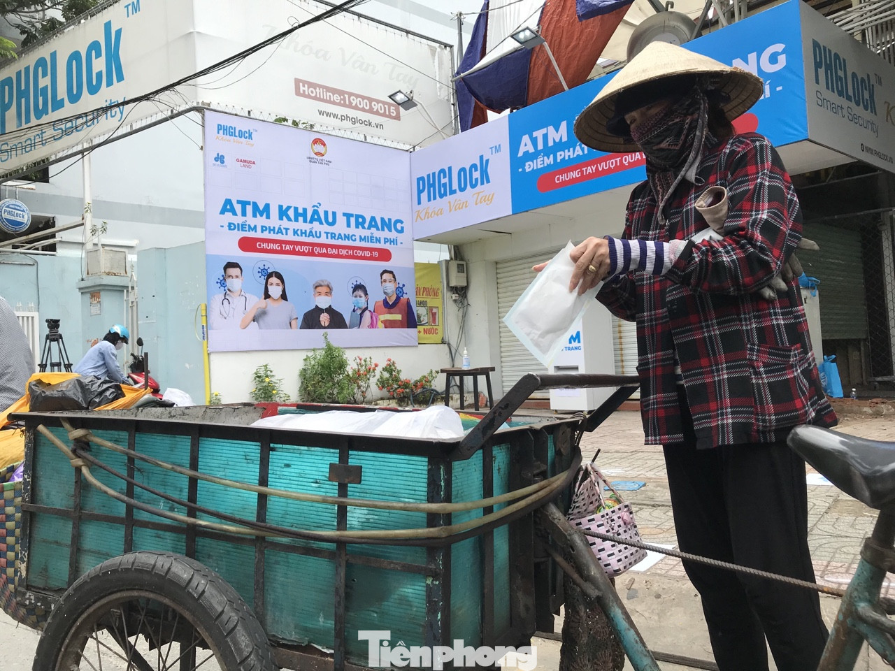 Sau 'ATM gạo', 'ATM khẩu trang miễn phí ra đời ảnh 7