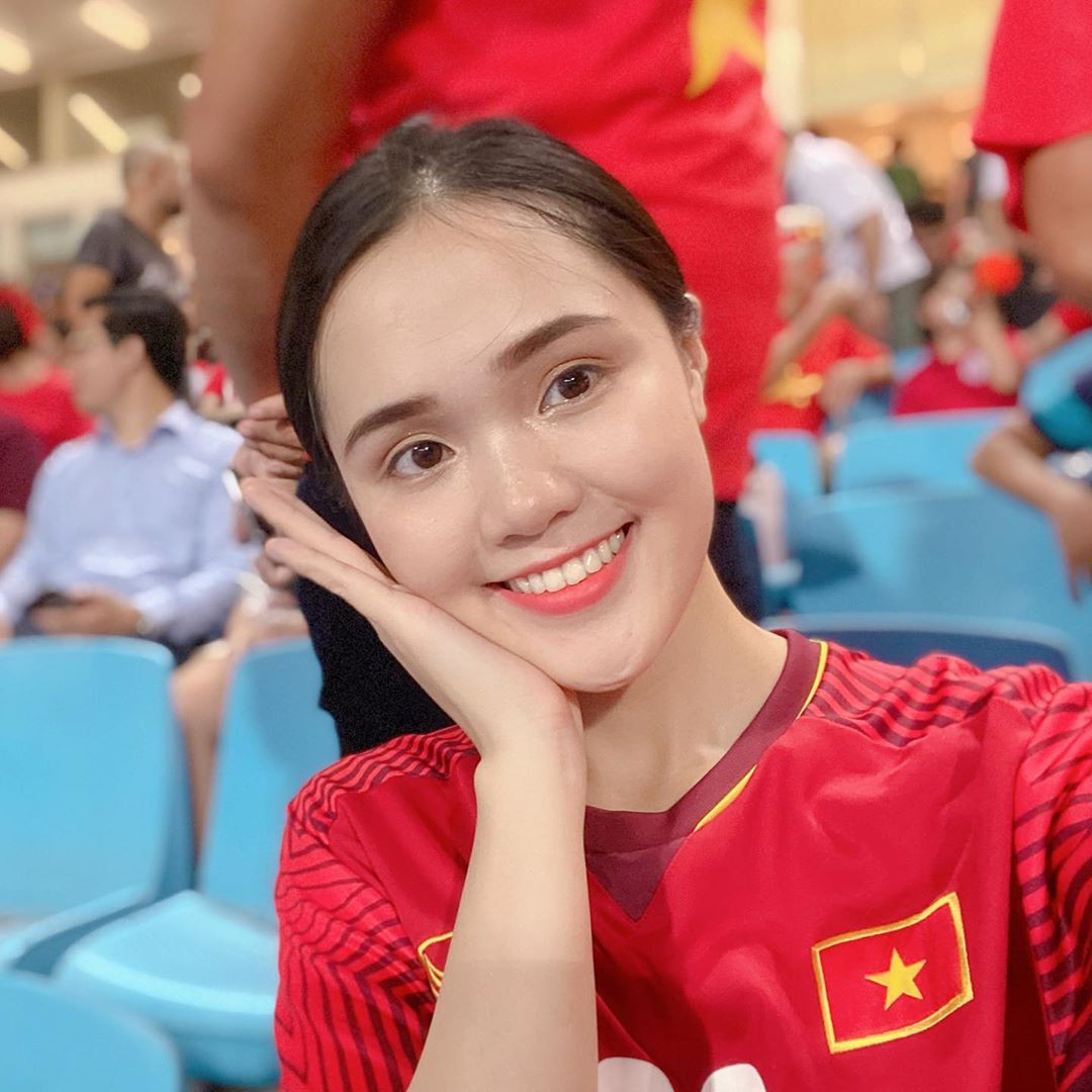 Trung vệ Duy Mạnh hé lộ ngày cưới bạn gái Quỳnh Anh ảnh 4