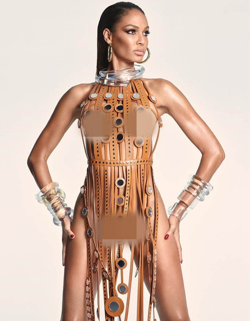 Dàn mỹ nhân chân dài Victoria's Secret đẹp xuất sắc trên Vogue Nhật ảnh 7