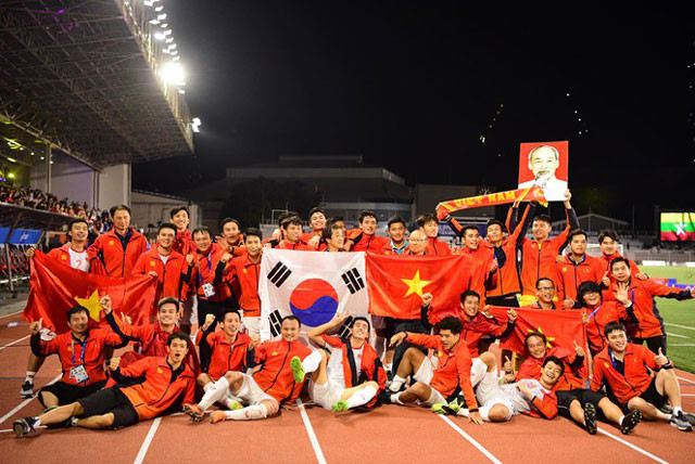 CĐV quốc tế không tiếc lời ngợi khen U22 Việt Nam vô địch SEA Games ảnh 1