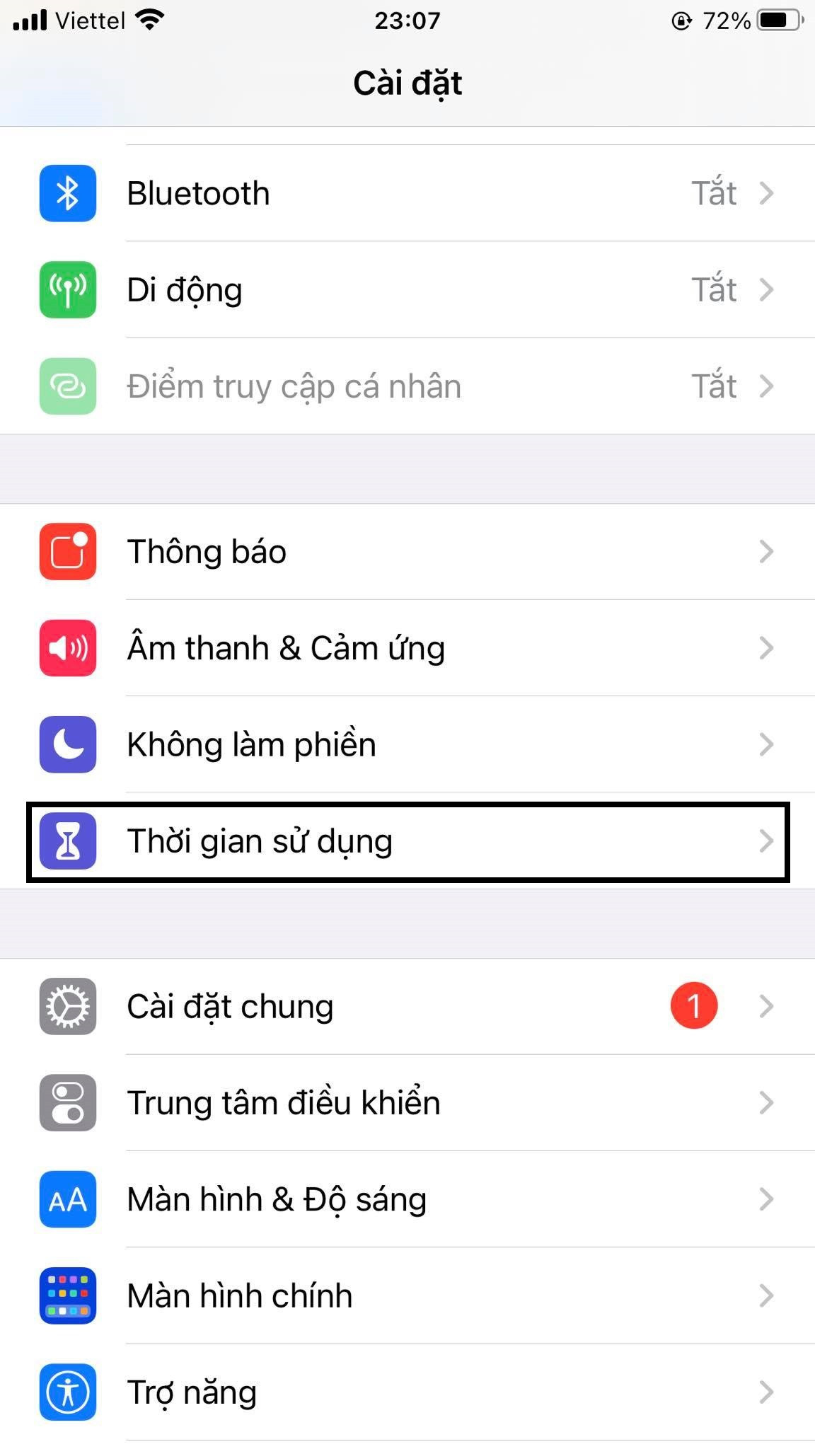 Hướng dẫn cách tắt quảng cáo khi xem video YouTube trên iPhone ảnh 1