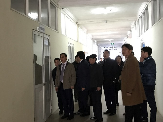 Hà Nội tính đặt bệnh viện dã chiến chống dịch corona cấp độ 4 ở đâu? ảnh 1