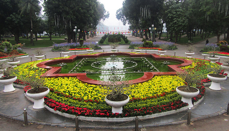 Độc đáo 12 con giáp bằng cây hoa nghệ thuật trong công viên Thống Nhất ảnh 13