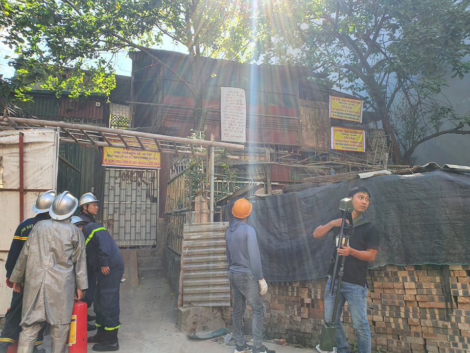 Cưỡng chế thu hồi khu đất bị chiếm dụng gần 10 năm ở hồ Ba Mẫu ảnh 3